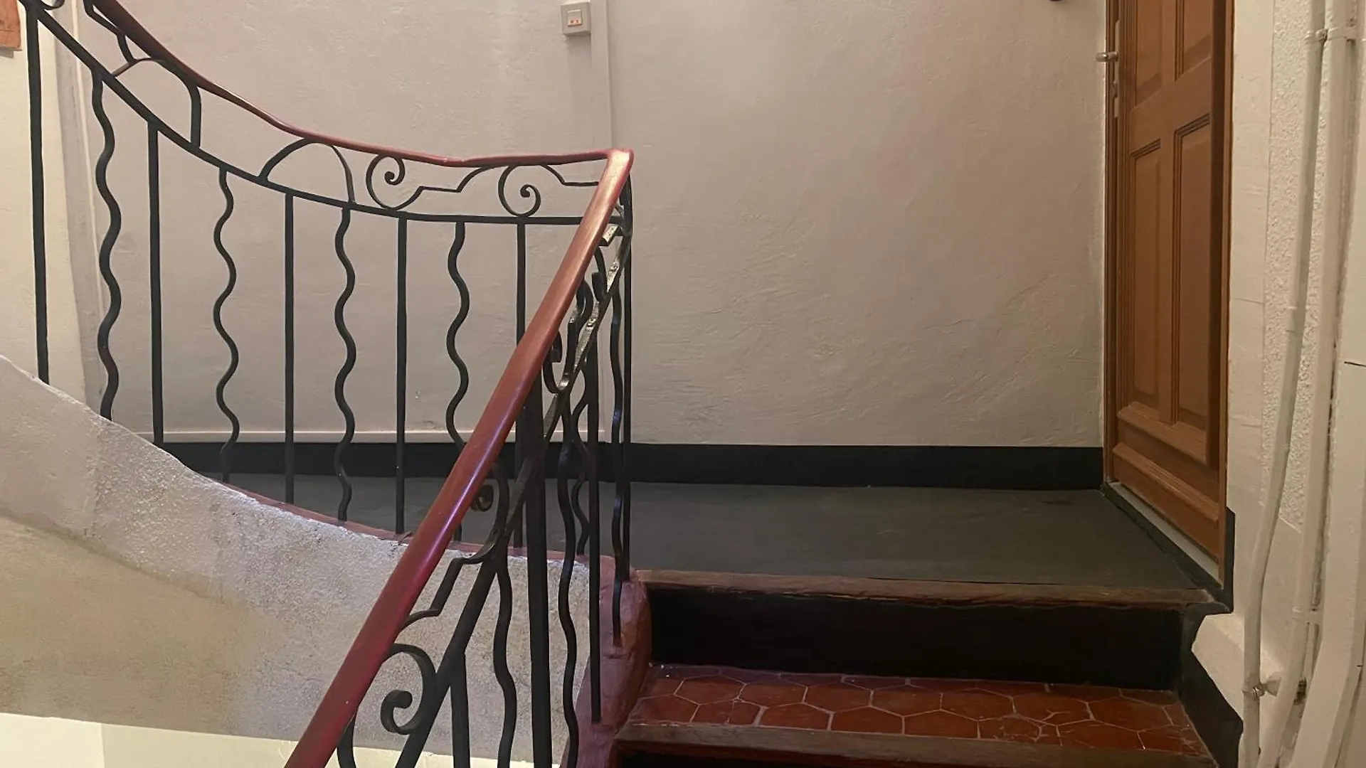 Appt 2 Chambres Au Centre Ville 4E Marseille